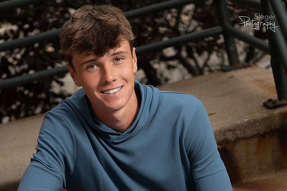 De Pere Senior Portraits
