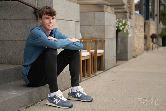 De Pere Senior Portraits