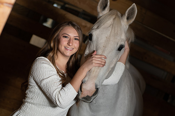Green Bay De Pere Girl Horse Senior Portraits