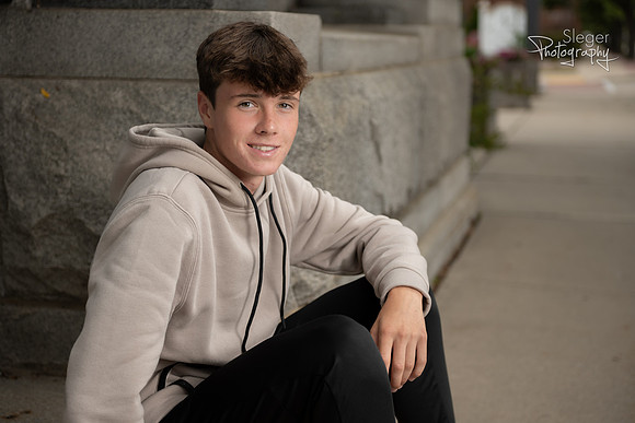 De Pere Senior Portraits