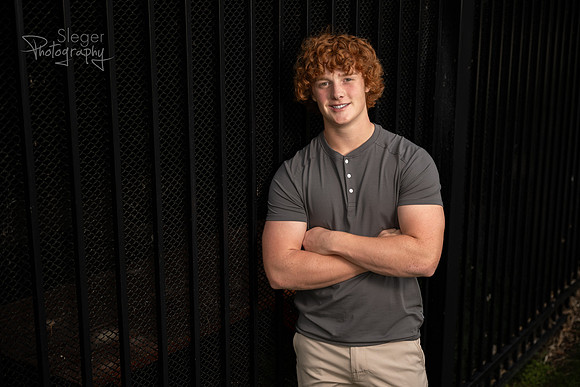 De Pere Senior Pictures