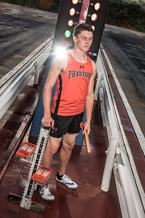 De Pere Senior Portraits  Track and Field