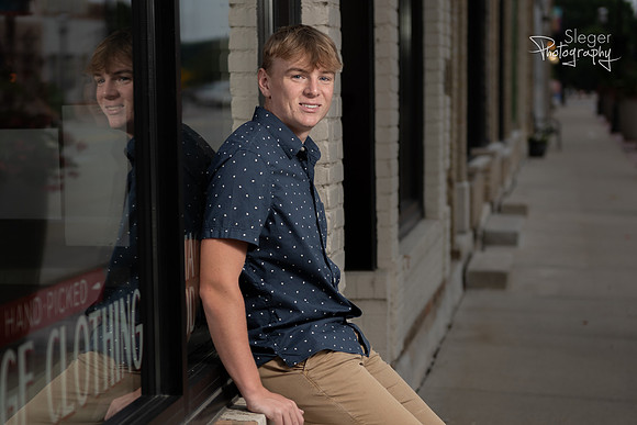 West De Pere Senior Portraits