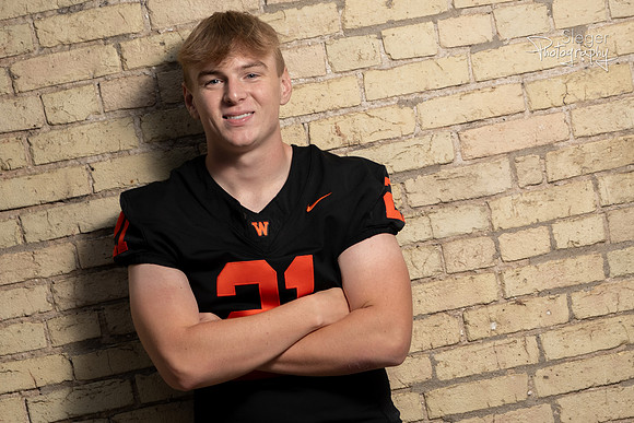 West De Pere Senior Portraits