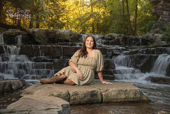 West De Pere Senior Portraits