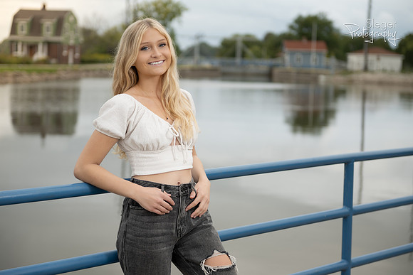 West De Pere Senior Pictures