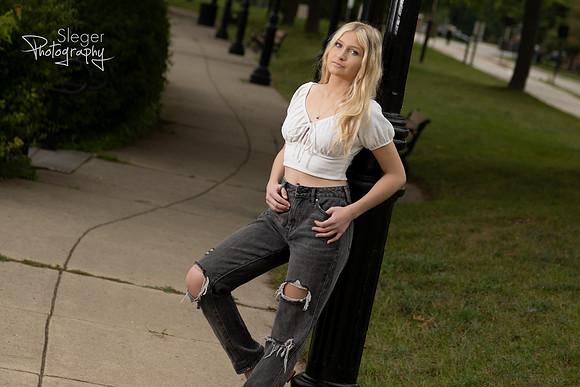 West De Pere Senior Pictures