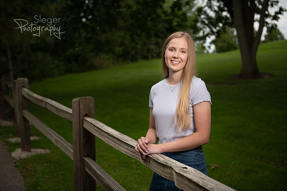 West De Pere Senior Portraits