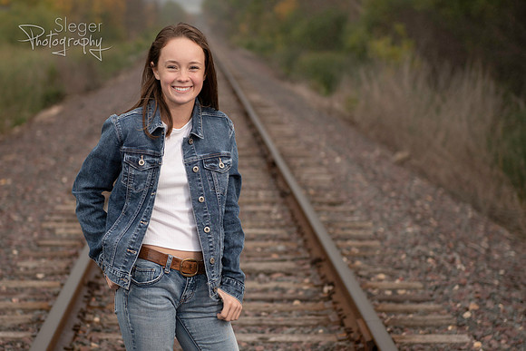 Green Bay De Pere Girl Senior Portraits