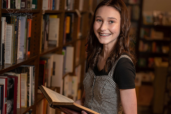 Bookstore Senior Portraits