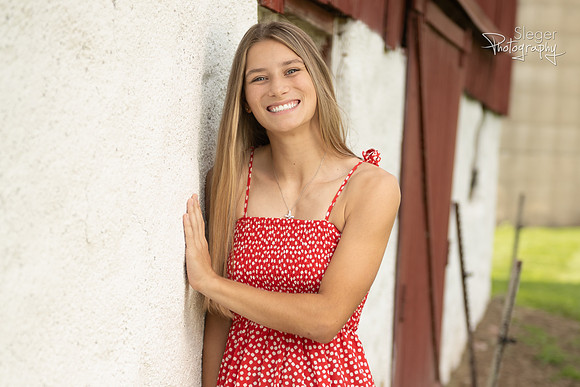 De Pere Senior Portraits