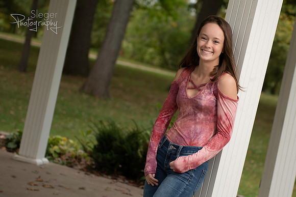 Green Bay De Pere Girl Senior Portraits