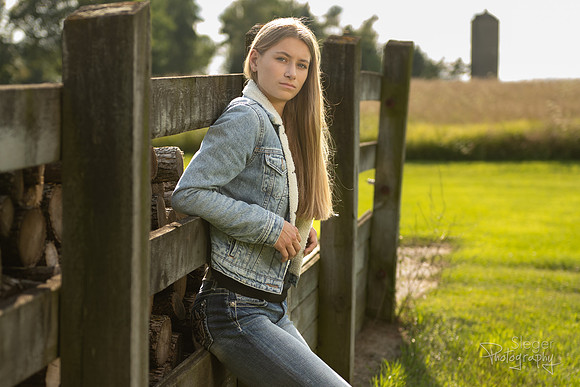 De Pere Senior Portraits
