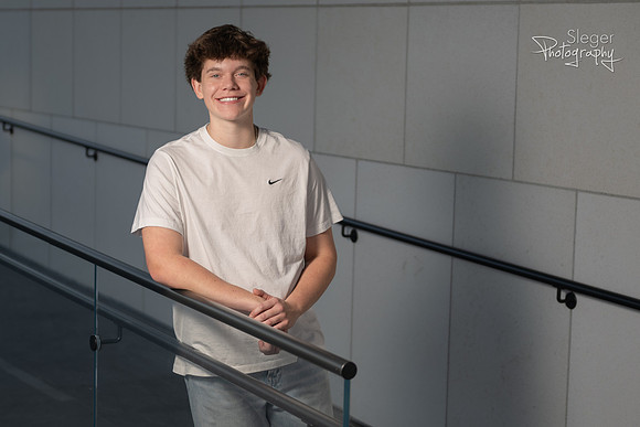 De Pere Senior Portraits