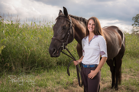 Pulaski Horse Senior Pictures